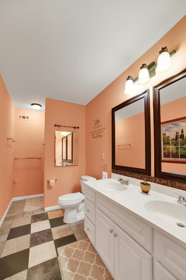 Whispering Oak Mansion Apartman Bear Kültér fotó