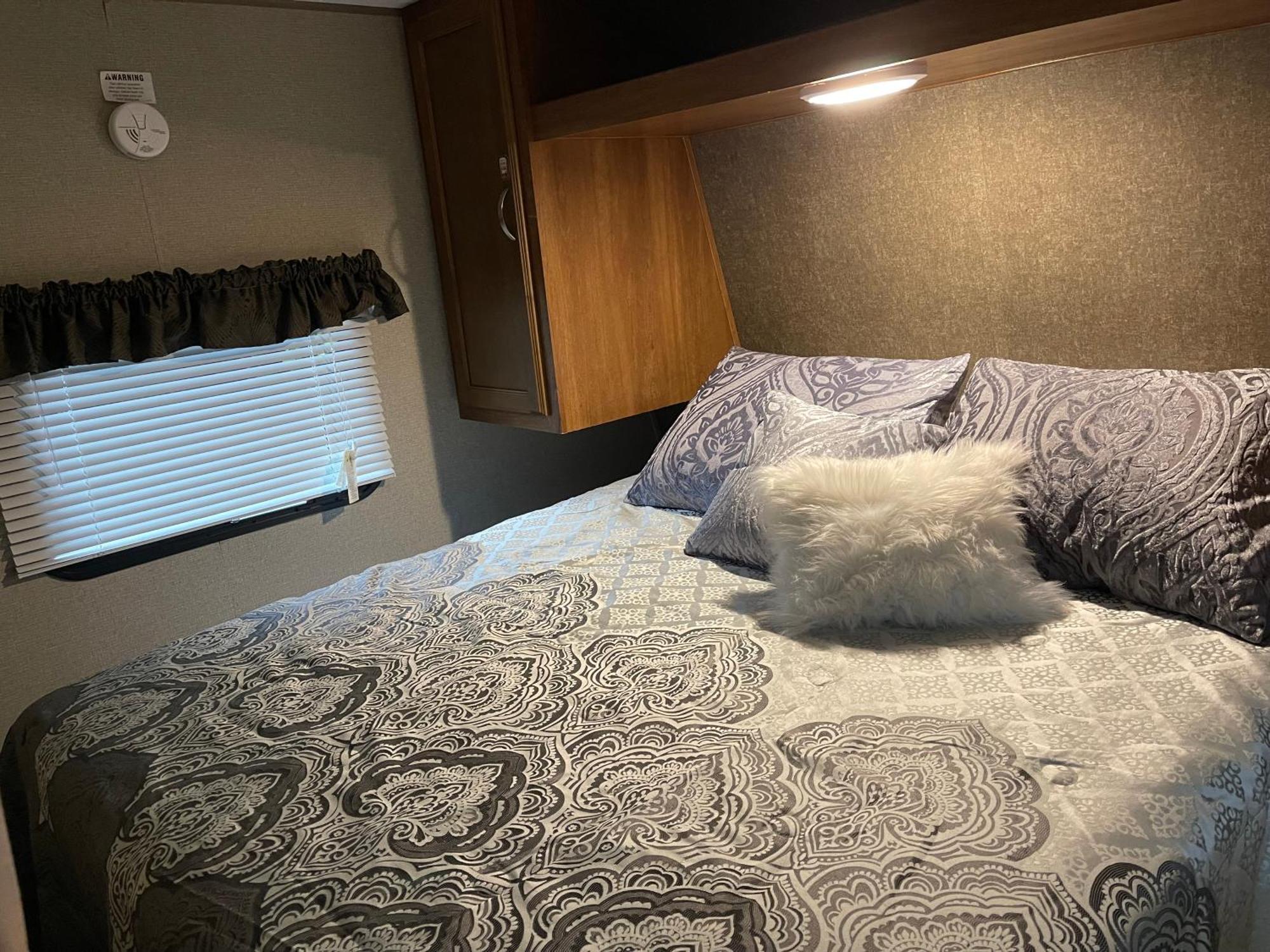 Whispering Oak Mansion Apartman Bear Kültér fotó